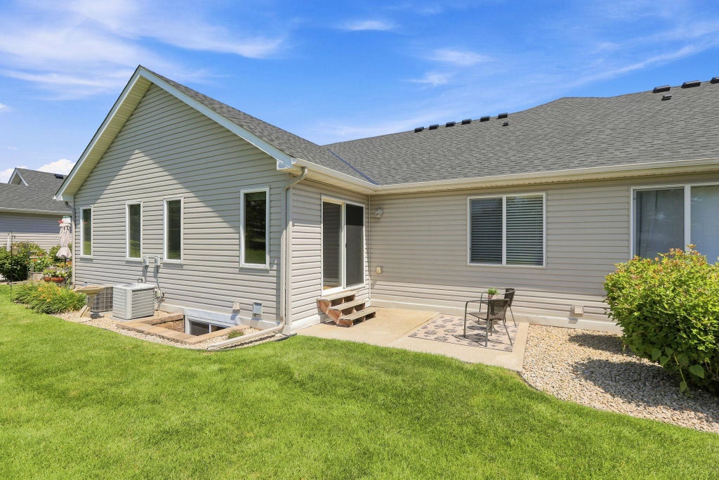 Photo of 10563 64th Lane NE, Albertville, MN 55301 (MLS # 7105073)