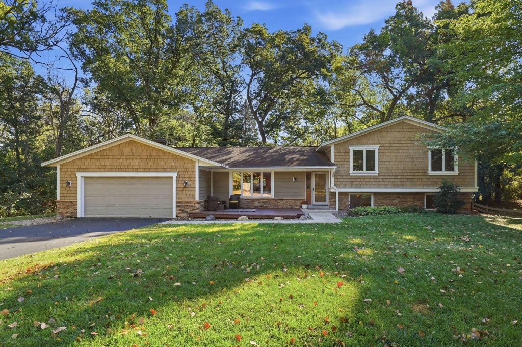 Photo of 4317 Briarwood Lane, Minnetonka, MN 55343 (MLS # 7119080)