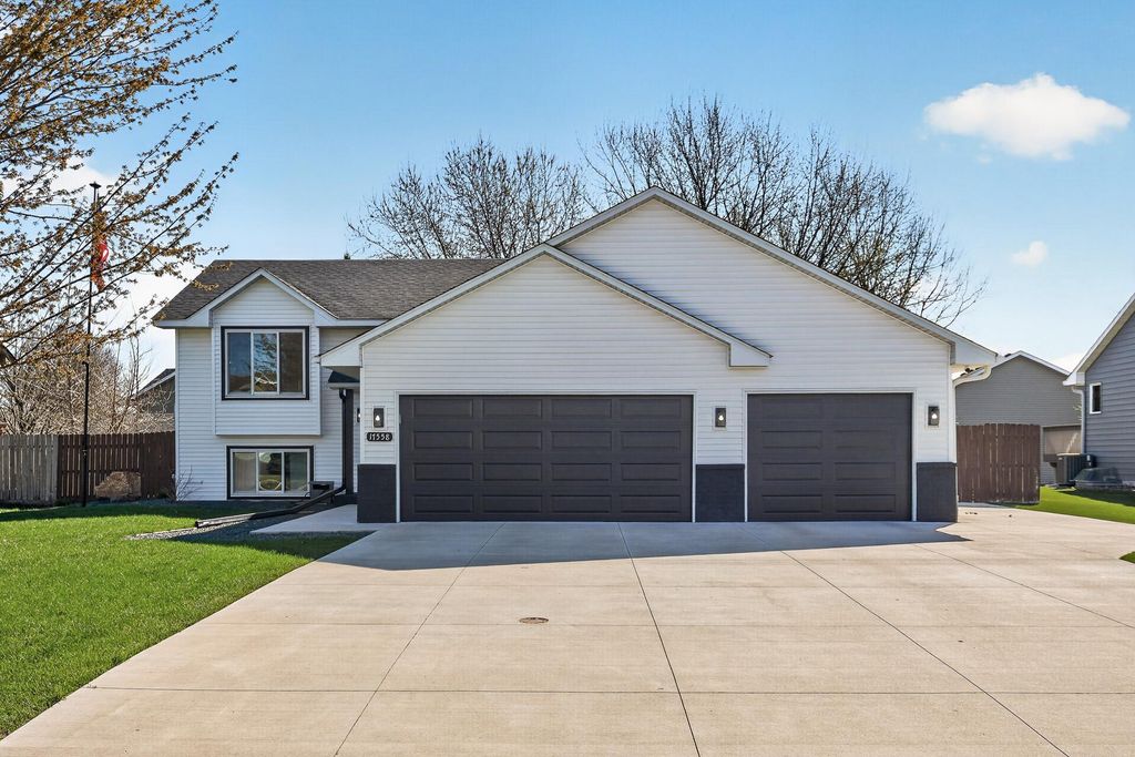 Photo of 17558 Fieldcrest Avenue, Farmington, MN 55024 (MLS # 7058862)