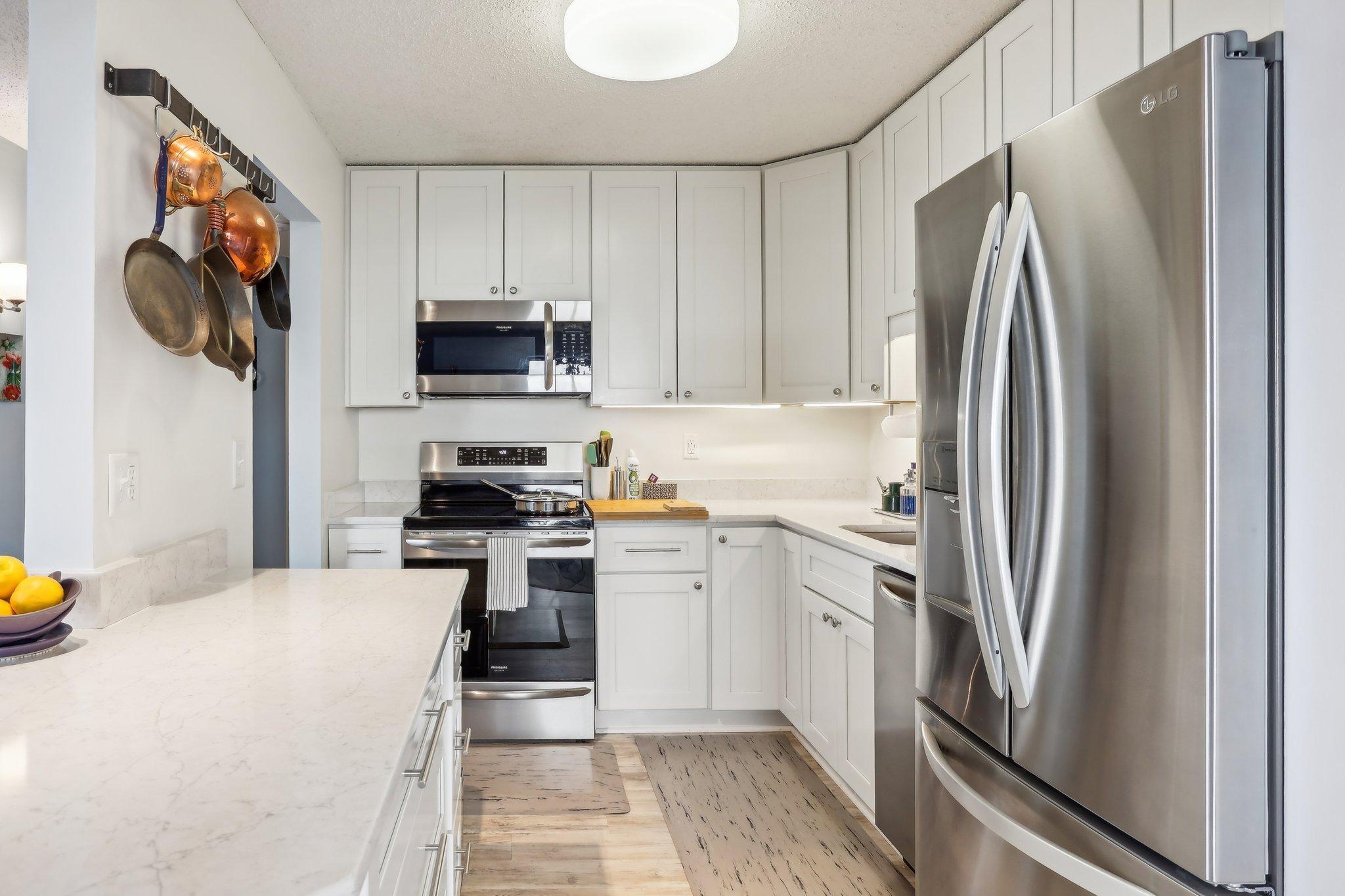 78 10th Street E 3009