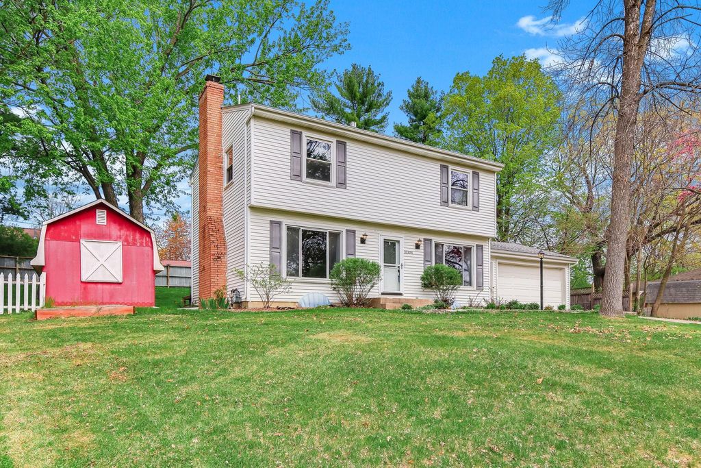 Photo of 16304 Temple Drive, Minnetonka, MN 55345 (MLS # 7068878)