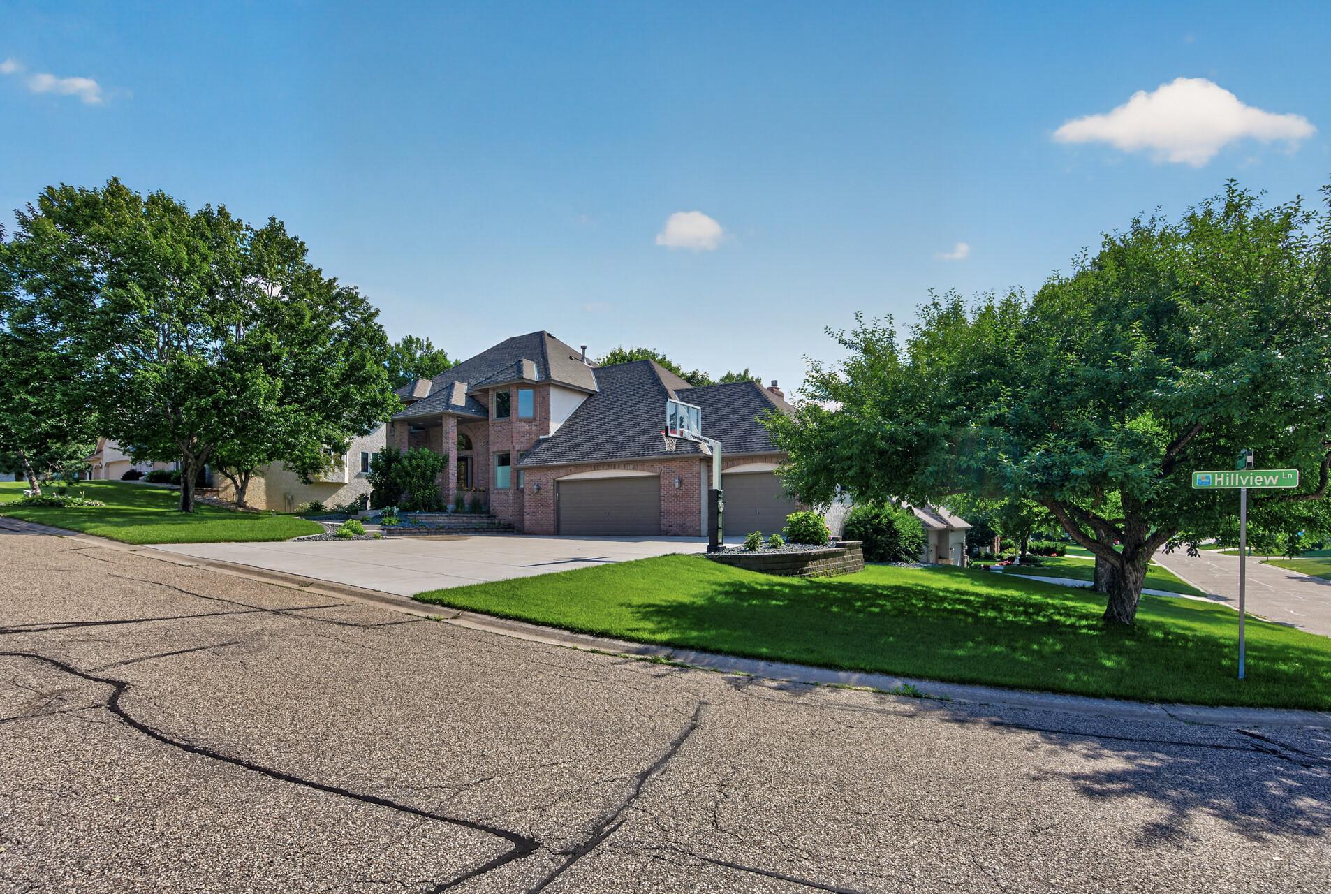 4283 Hillview Lane