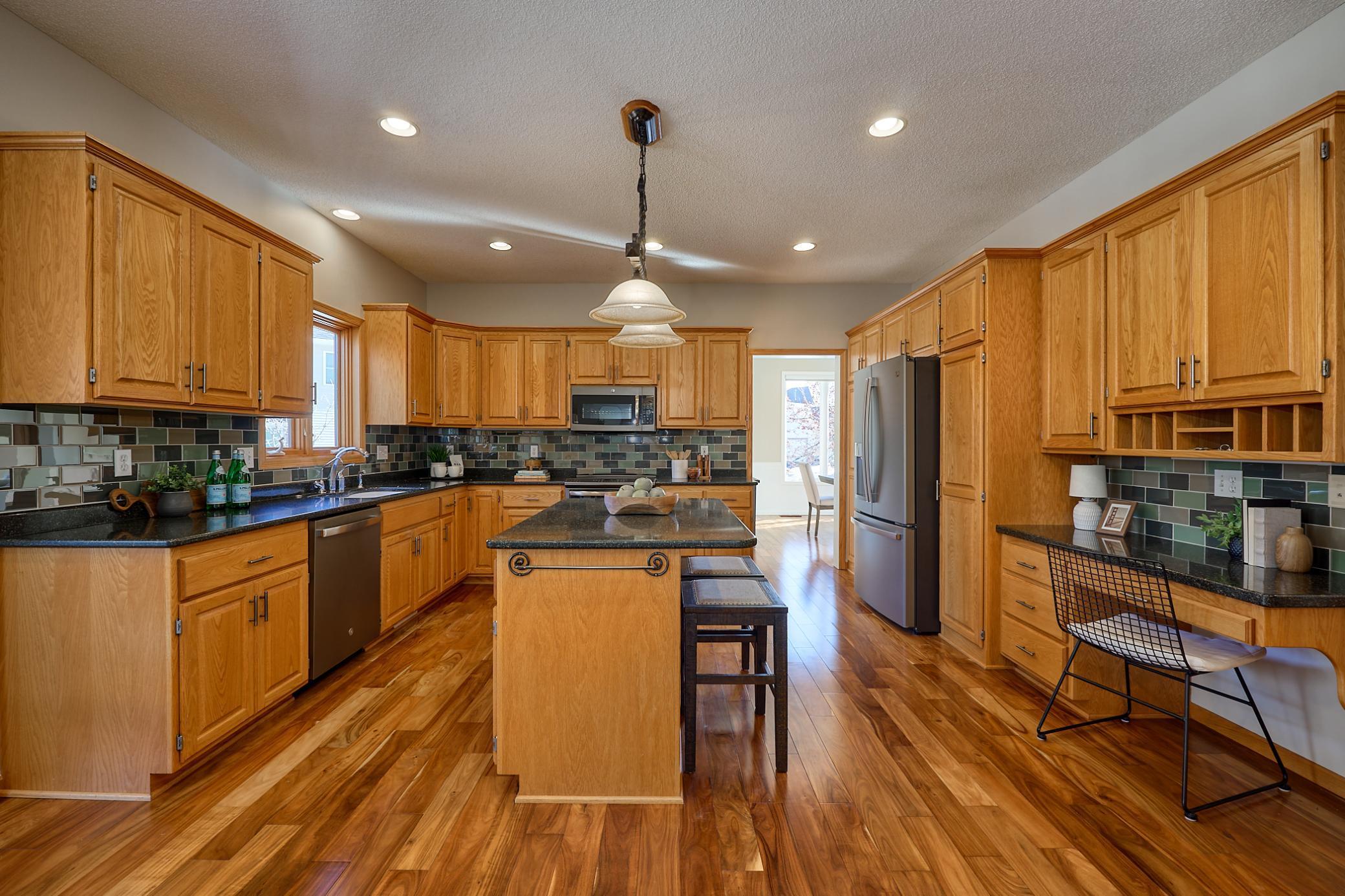 9120 Gladstone Circle N