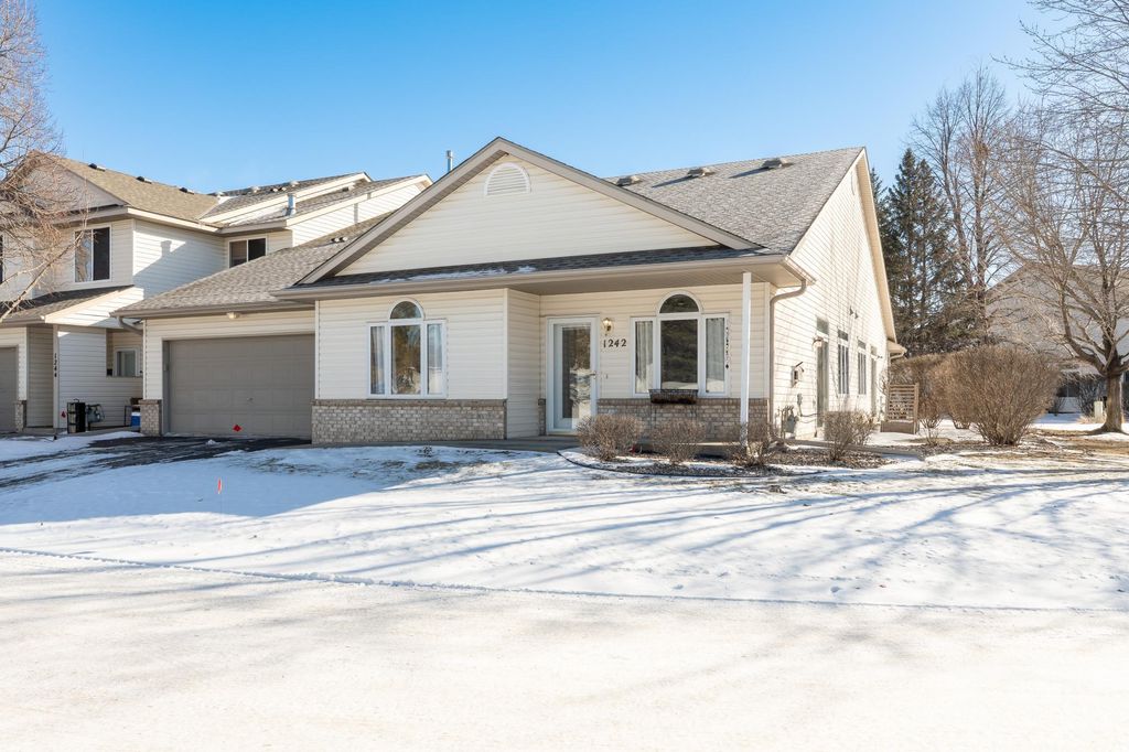 Photo of 1242 Crystal Place E, Chaska, MN 55318 (MLS # 7014761)