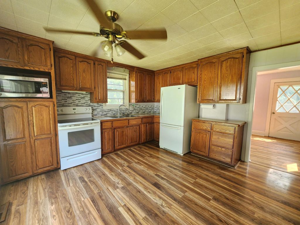 Photo of 168 5th Street NW, Forest Lake, MN 55025 (MLS # 7102100)