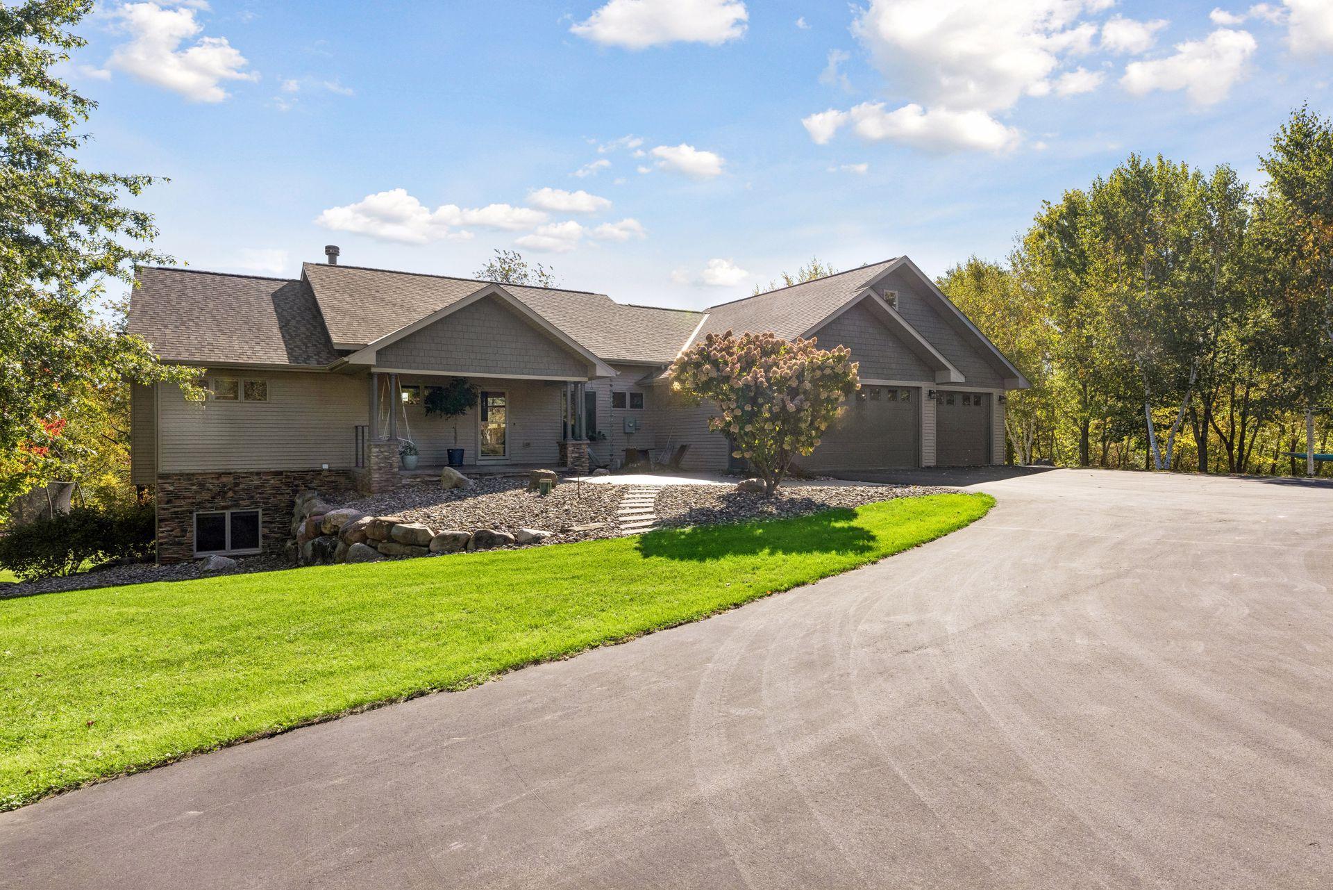 555 Chinnock Lane