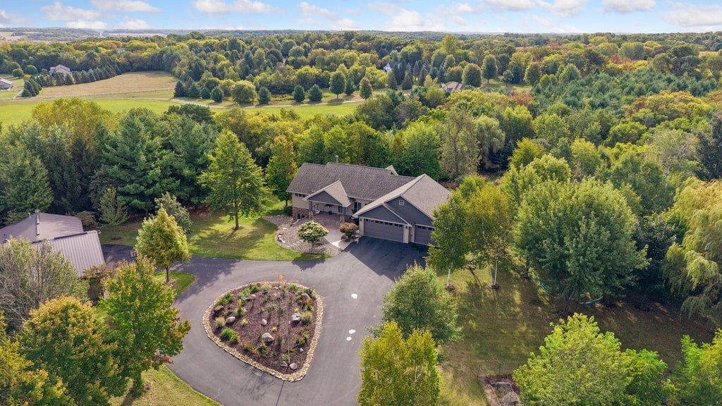 Photo of 555 Chinnock Lane, River Falls, WI 54022 (MLS # 7158350)