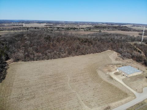 W12452 655th Avenue Prescott WI 54021