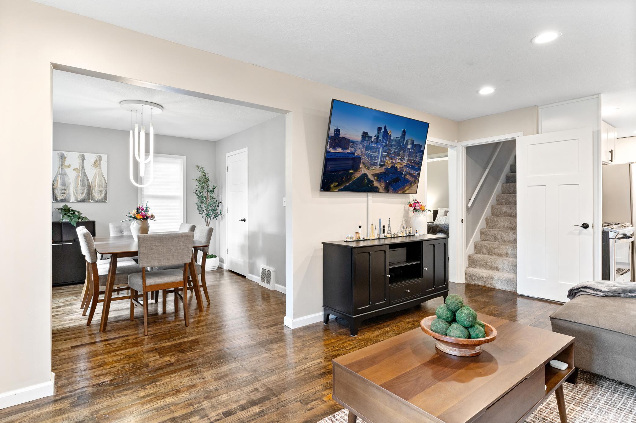 37 Harrison Avenue S