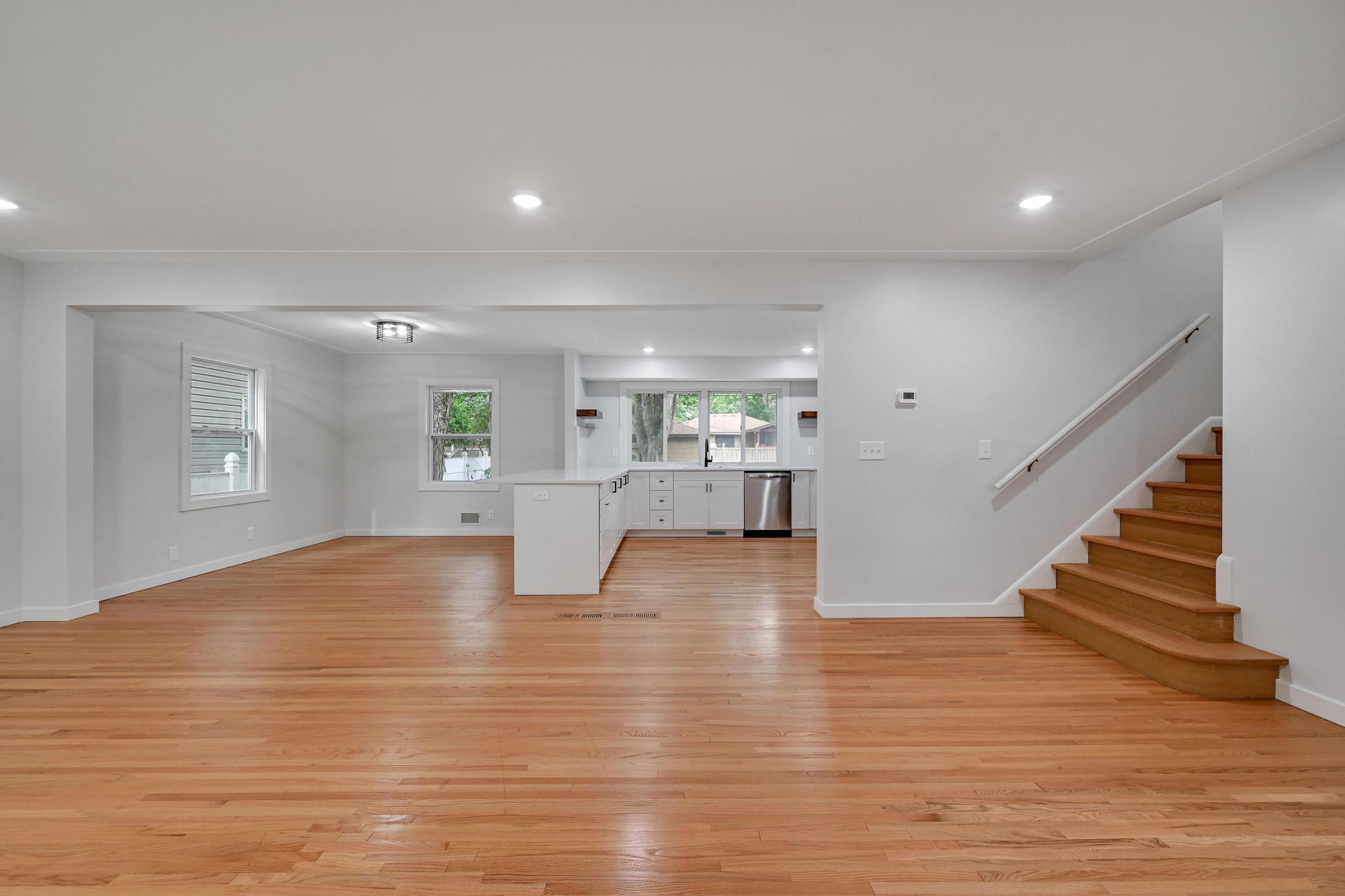 6836 Park Avenue