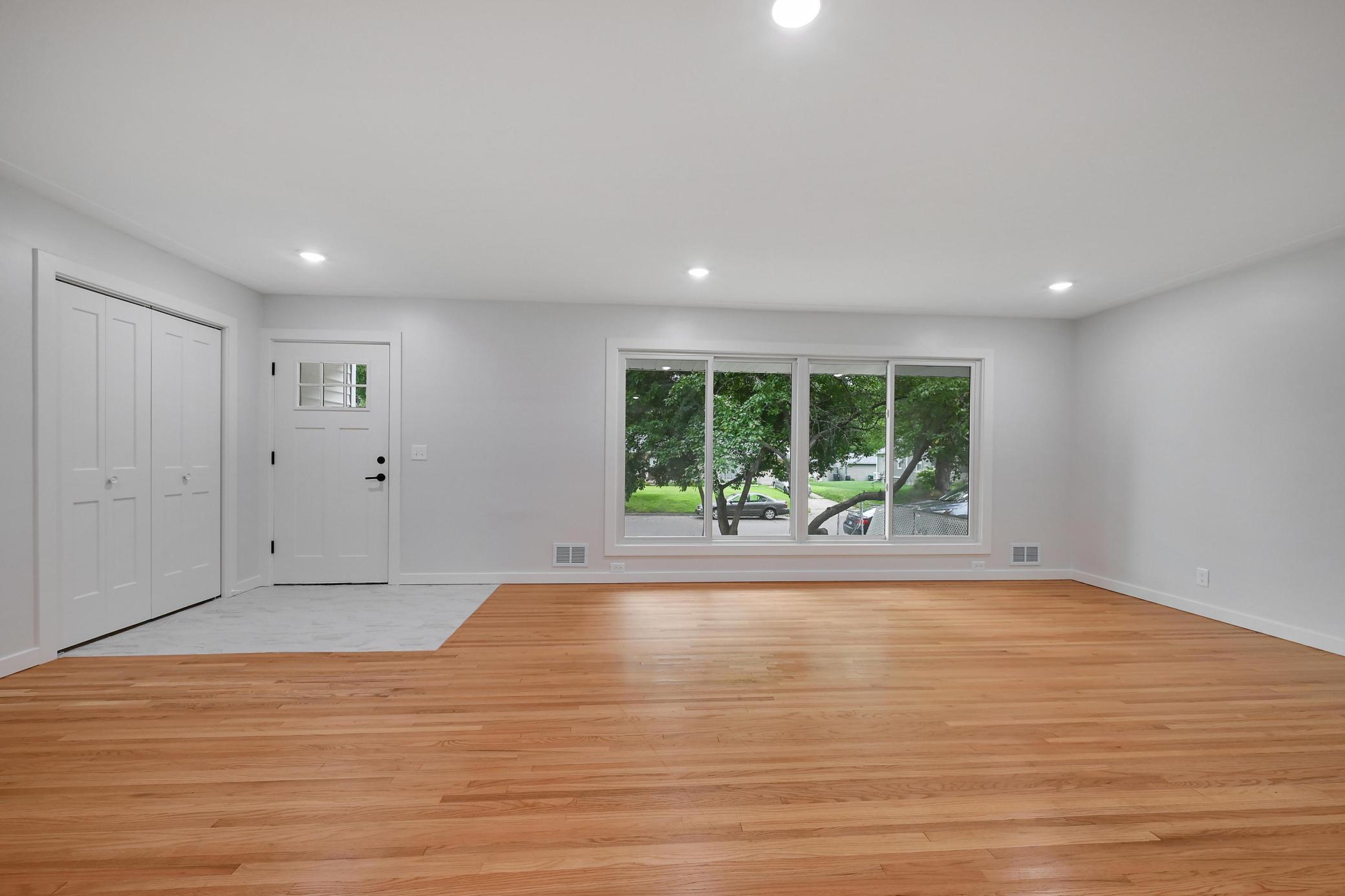 6836 Park Avenue