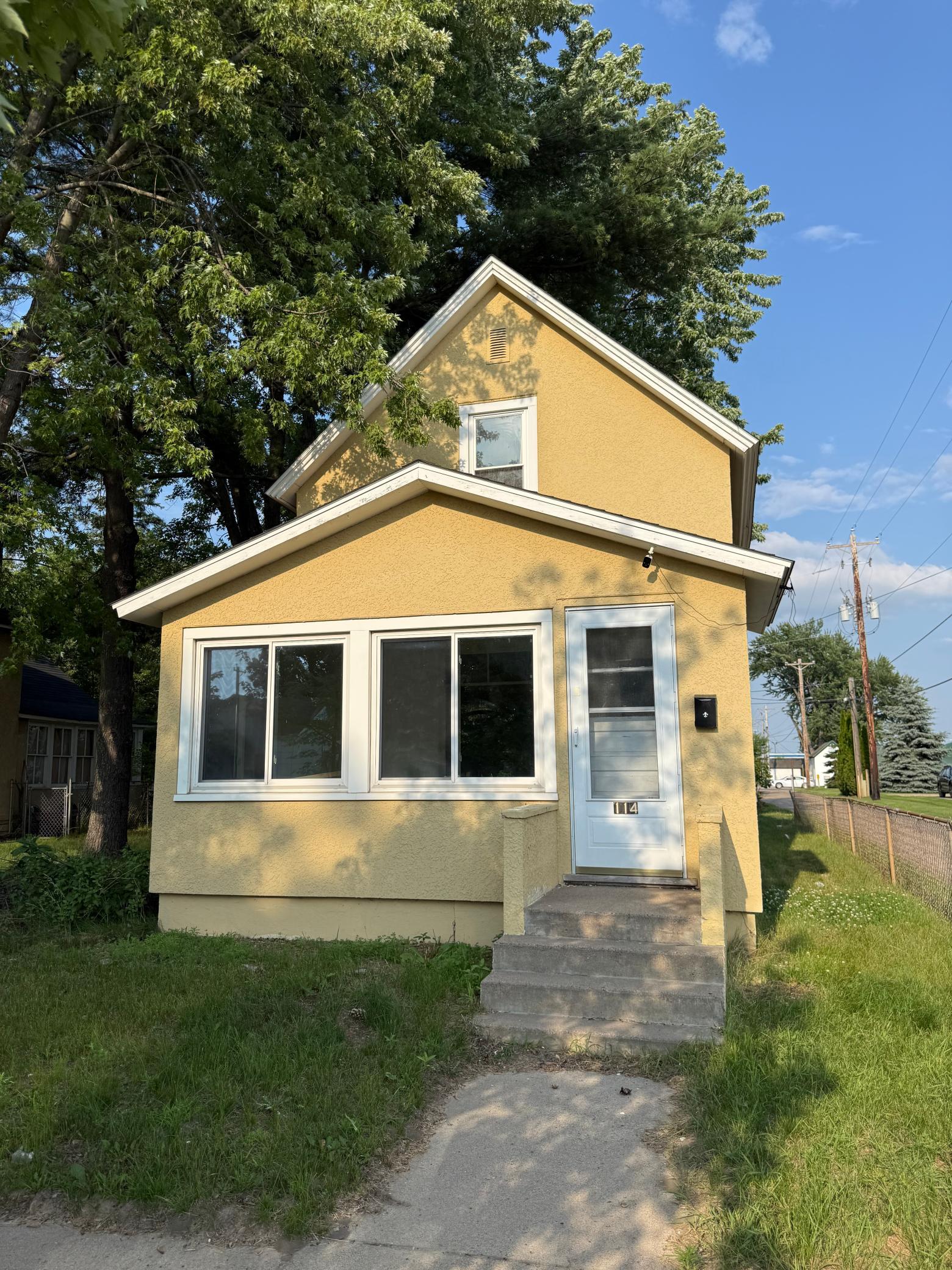 114 3rd Avenue NE