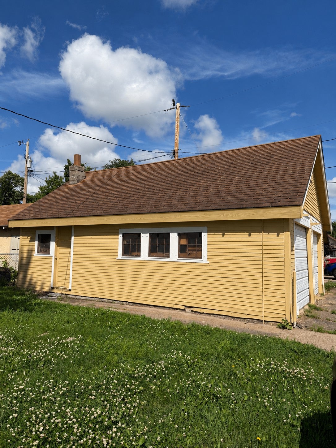 114 3rd Avenue NE