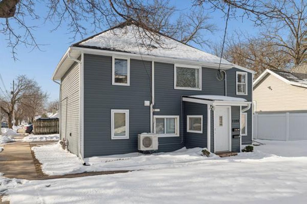 Photo of 1120 4th Street SE, Rochester, MN 55904 (MLS # 7040429)