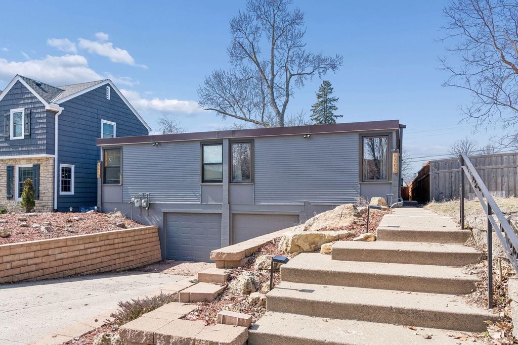 Photo of 5808 Bryant Avenue S, Minneapolis, MN 55419 (MLS # 7044421)
