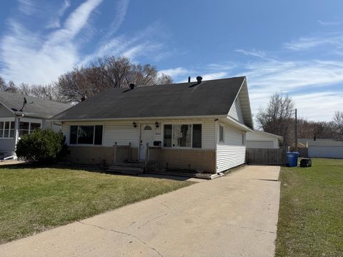 Photo of 1644 8th Avenue S, Fargo, ND 58103 (MLS # 7060605)