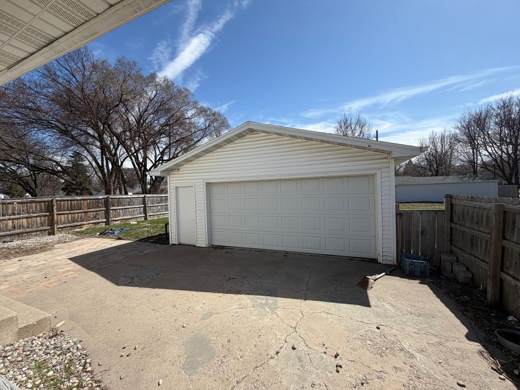 Photo of 1644 8th Avenue S, Fargo, ND 58103 (MLS # 7060605)