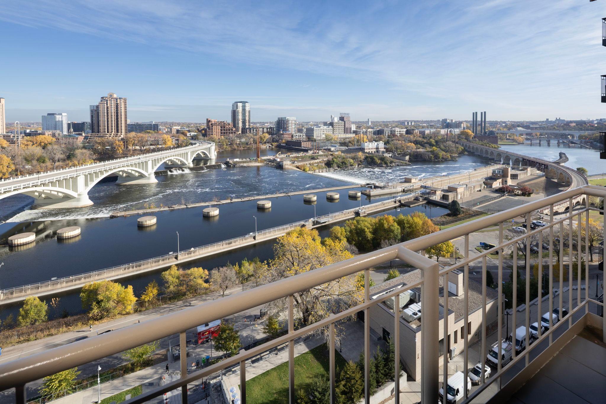 401 S 1st Street 1317