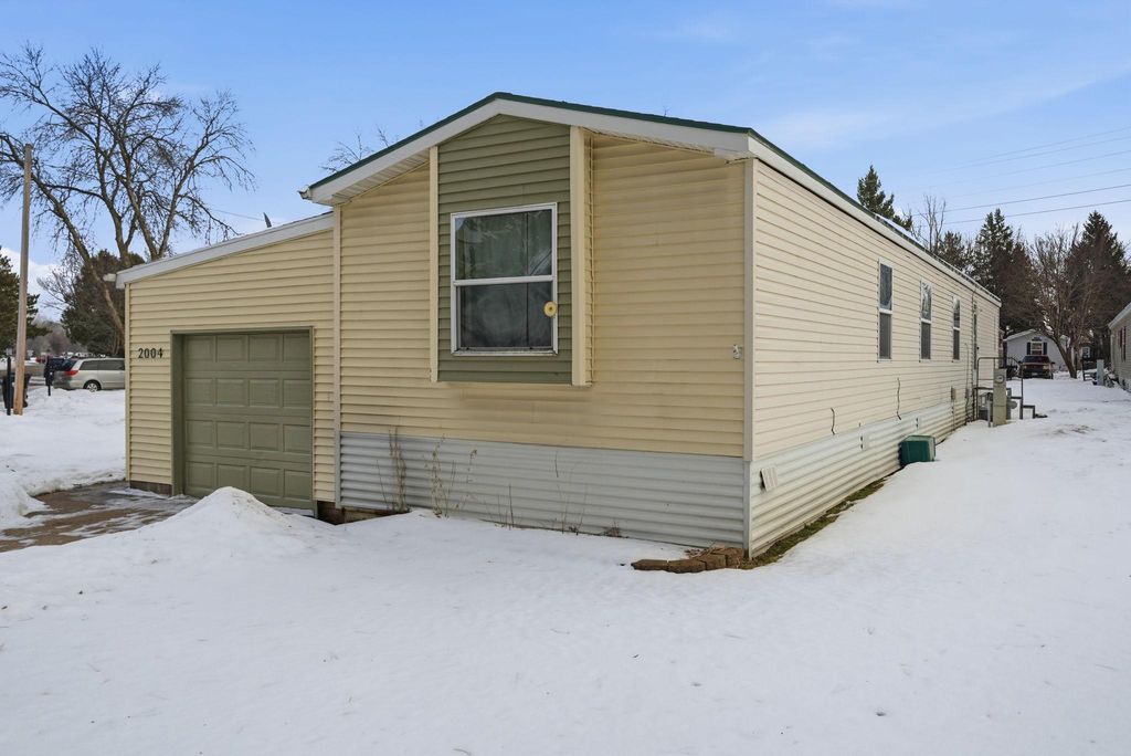 Photo of 2004 Flamingo Drive NE, Andover, MN 55304 (MLS # 7001753)