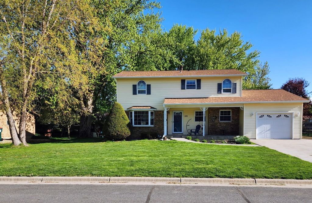 Photo of 319 7th Street SW, Eyota, MN 55934 (MLS # 7069285)