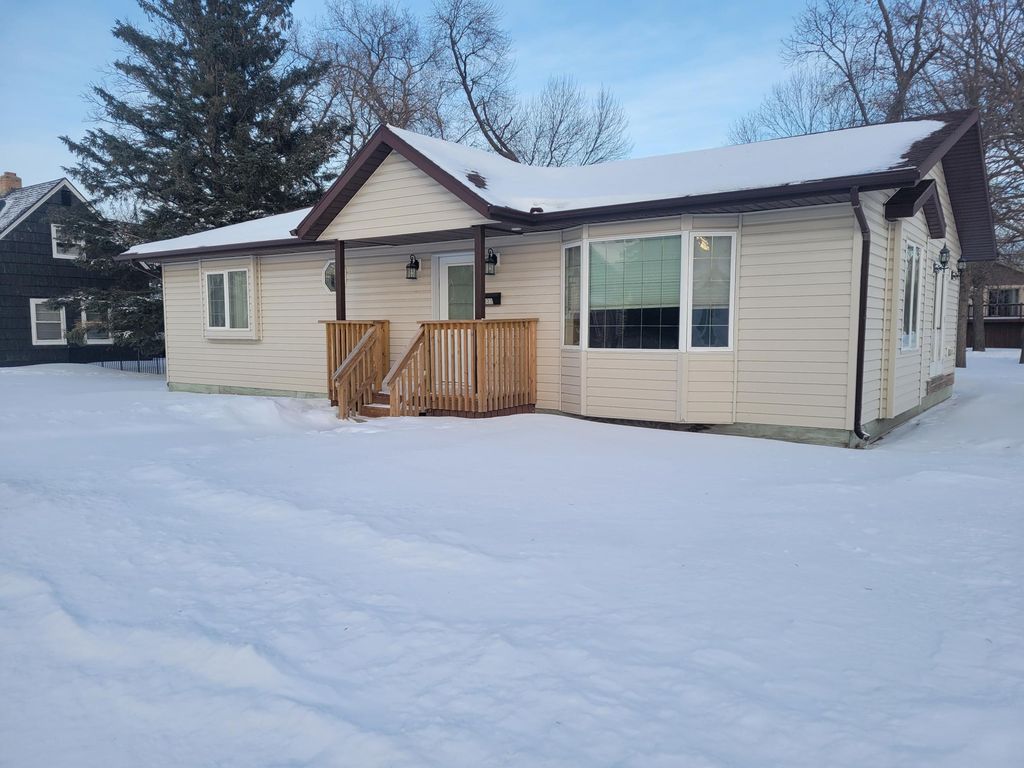 Photo of 322 Saint Paul Avenue S, Thief River Falls, MN 56701 (MLS # 7009912)