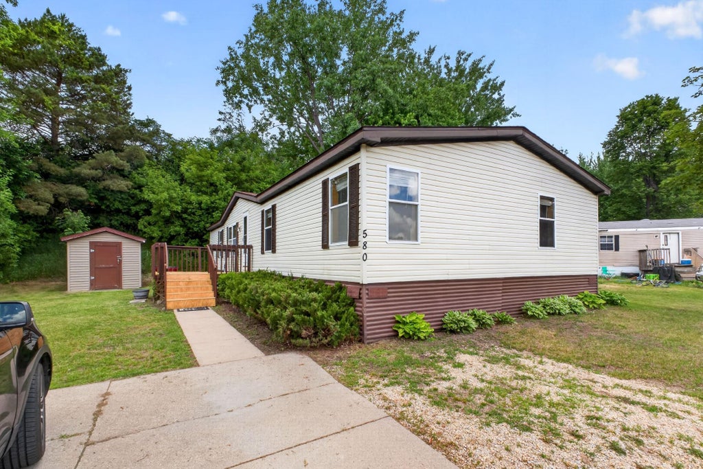 Photo of 580 36th Street SW, Rochester, MN 55902 (MLS # 7092157)