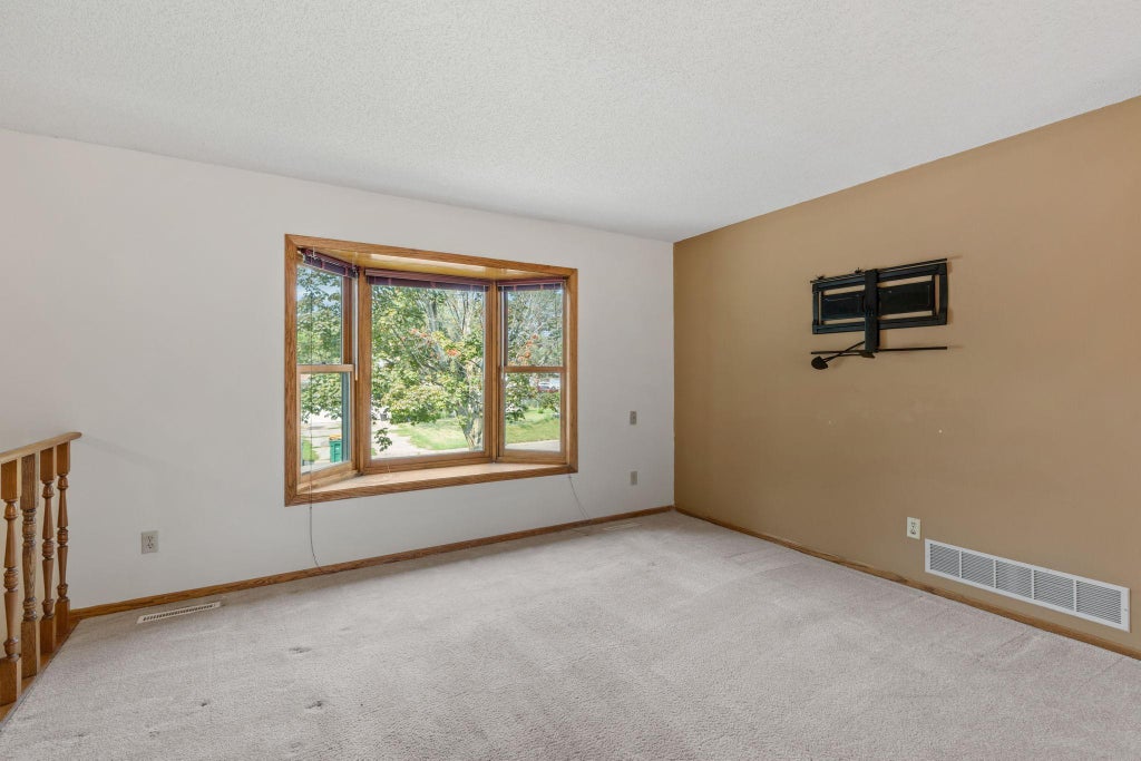 Photo of 3501 84th Circle N, Brooklyn Park, MN 55443 (MLS # 7123895)
