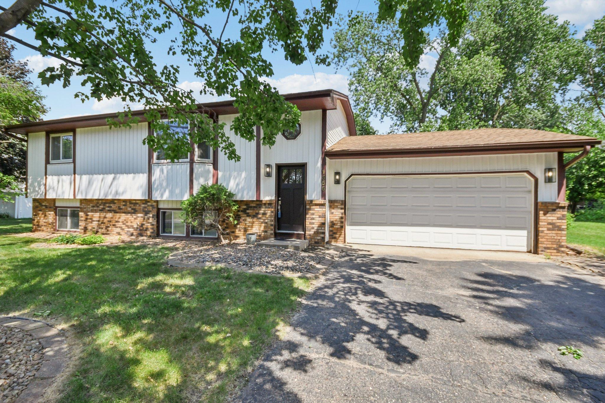 1555 Lois Drive