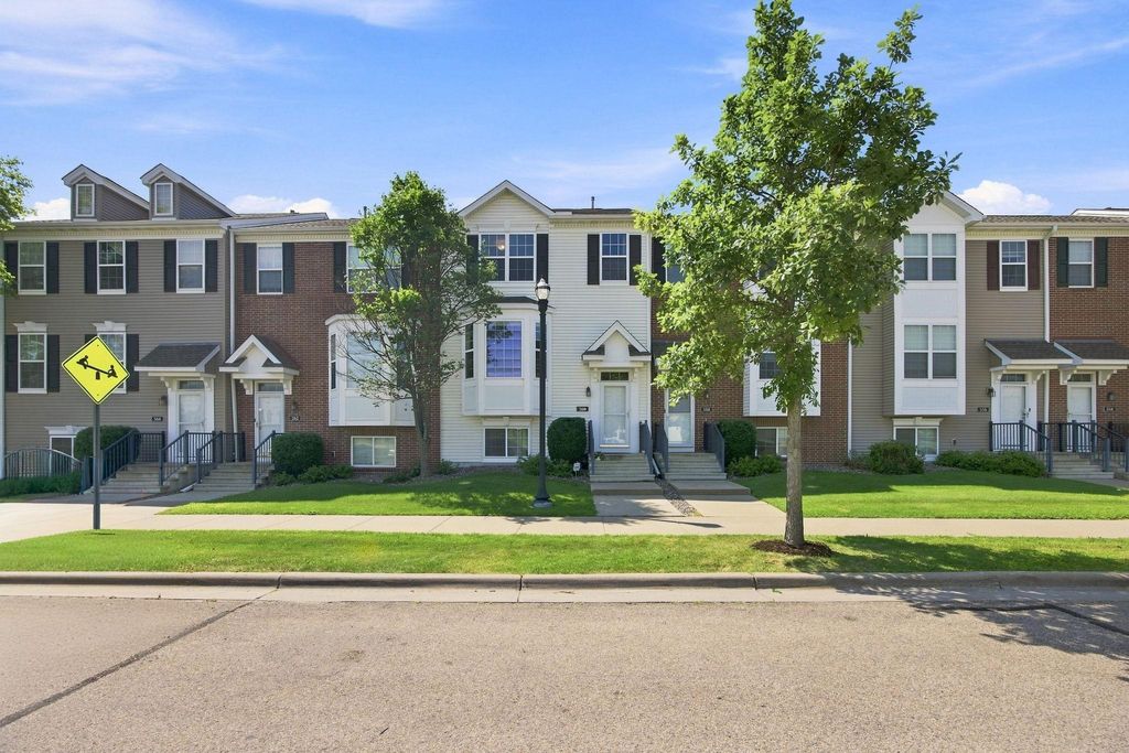 Photo of 560 Huset Parkway NE, Columbia Heights, MN 55421 (MLS # 7115497)