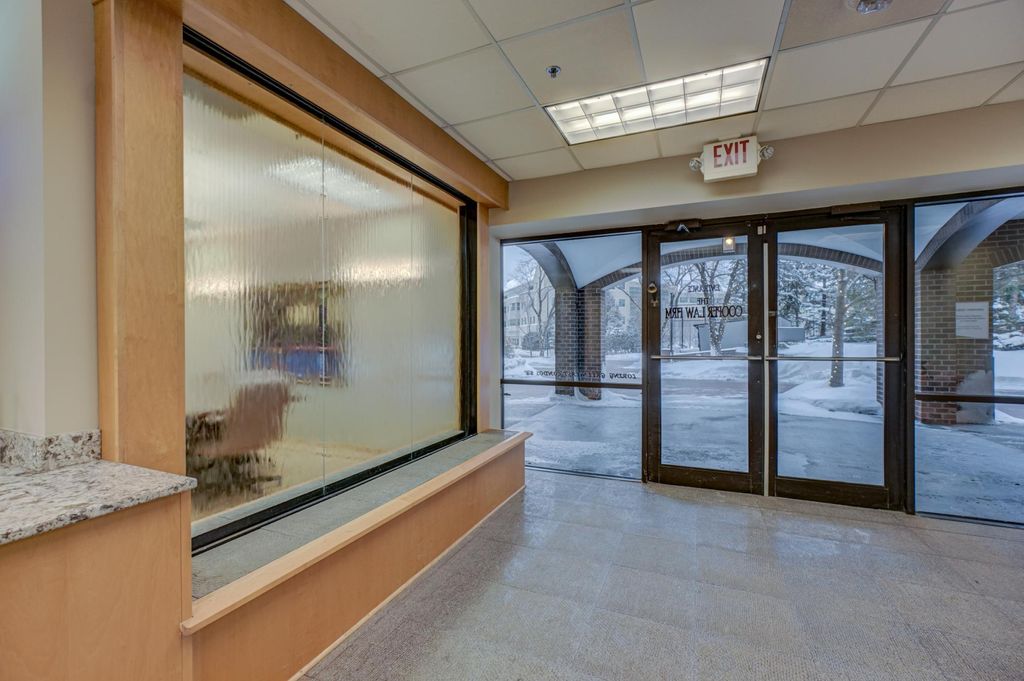 Photo of 1201 Yale Place #A100, Minneapolis, MN 55403 (MLS # 6804921)