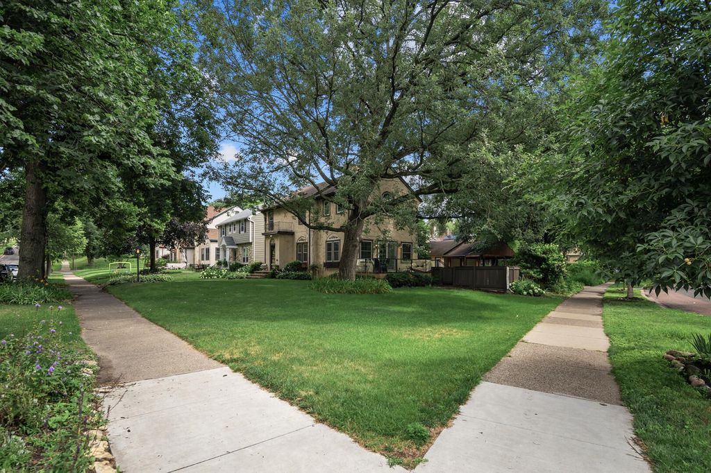 Photo of 4917 12th Avenue S, Minneapolis, MN 55417 (MLS # 7040831)