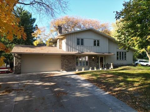 Photo of 8500 Isle Avenue S, Cottage Grove, MN 55016 (MLS # 7027983)