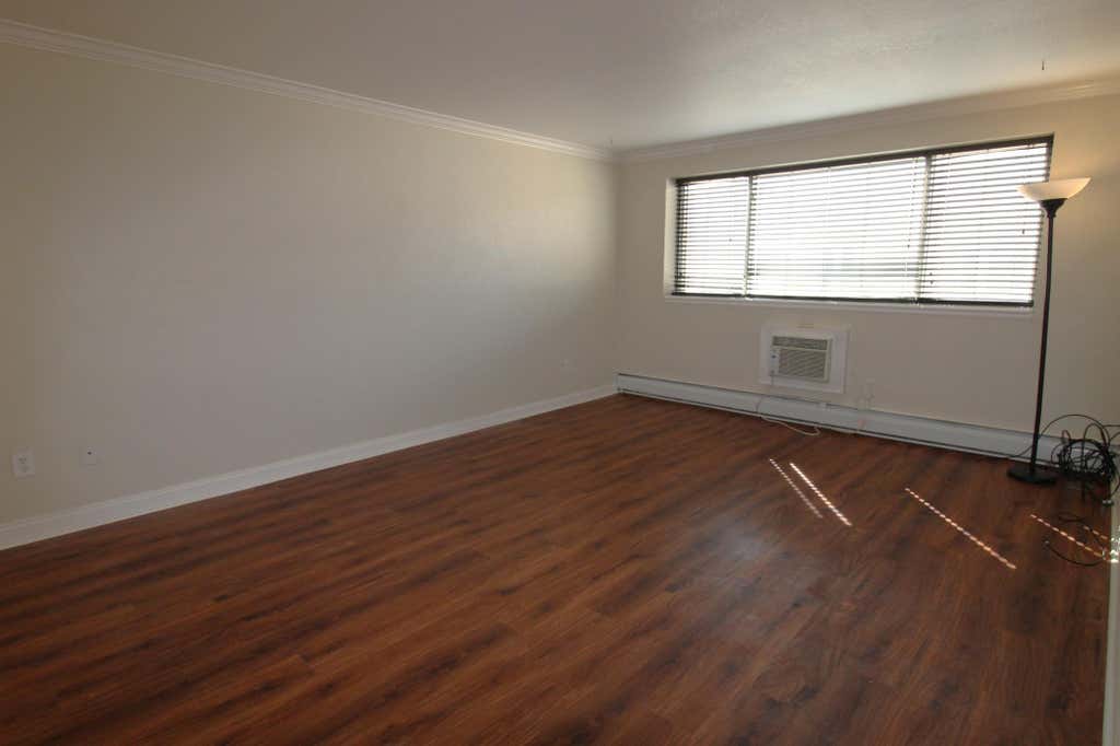 Photo of 3120 Hennepin Avenue #103, Minneapolis, MN 55408 (MLS # 7103027)