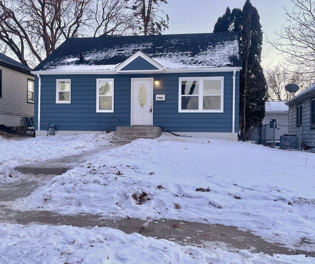 Photo of 1966 Nebraska Avenue E, Saint Paul, MN 55119 (MLS # 7015035)
