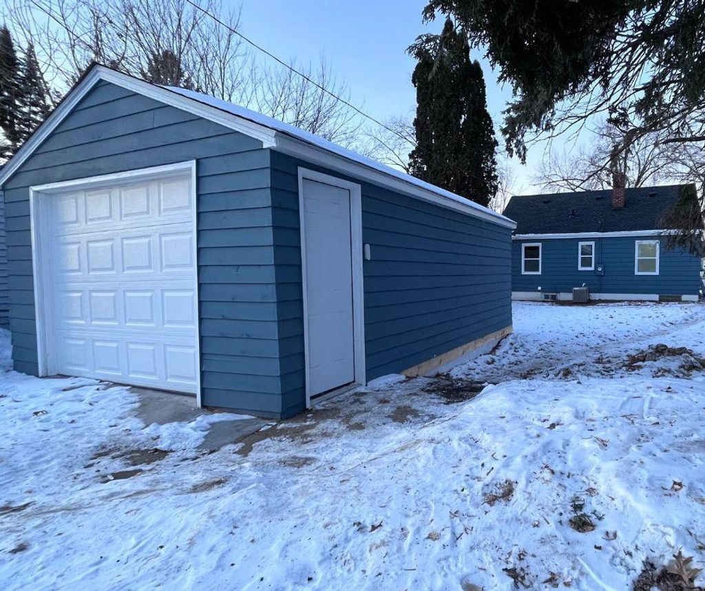 Photo of 1966 Nebraska Avenue E, Saint Paul, MN 55119 (MLS # 7015035)