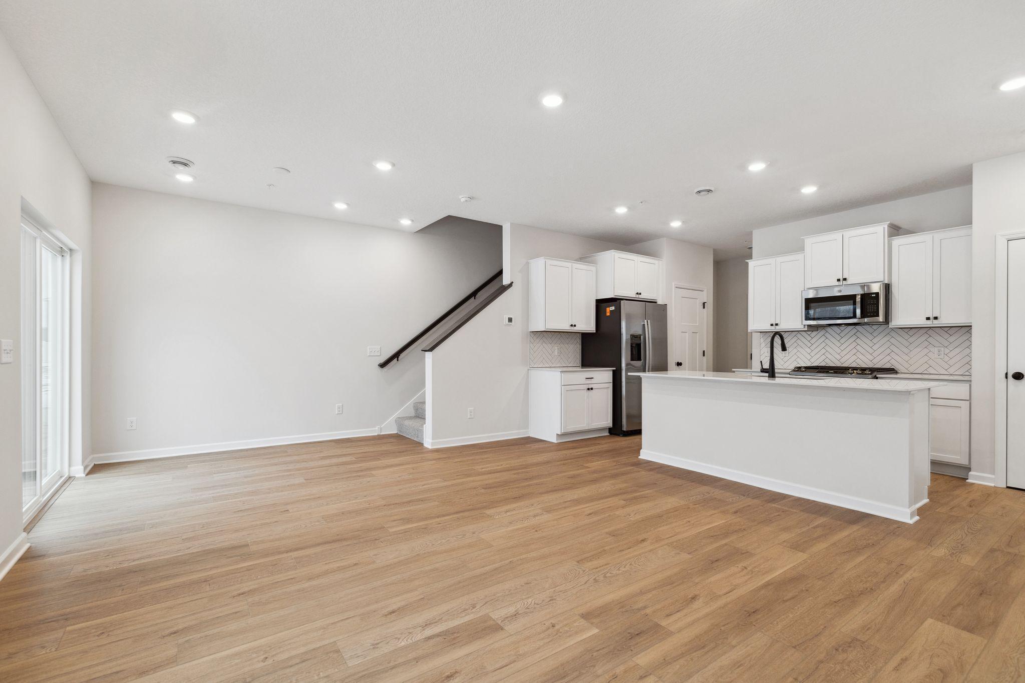 6687 Bluestem Way