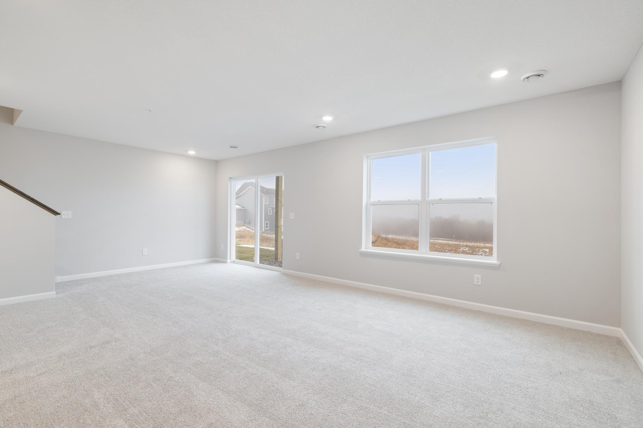 6687 Bluestem Way