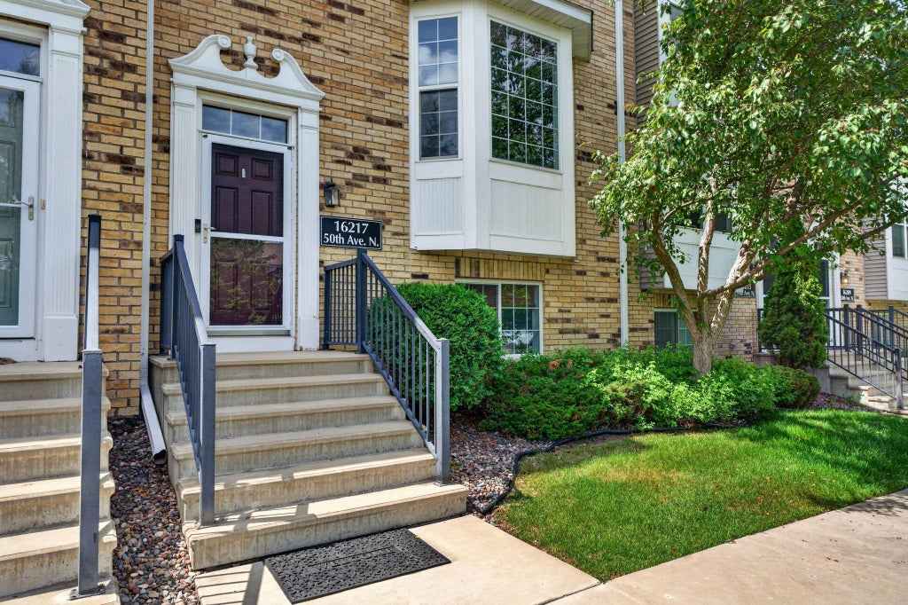 Photo of 16217 50th Avenue N, Plymouth, MN 55446 (MLS # 7140851)
