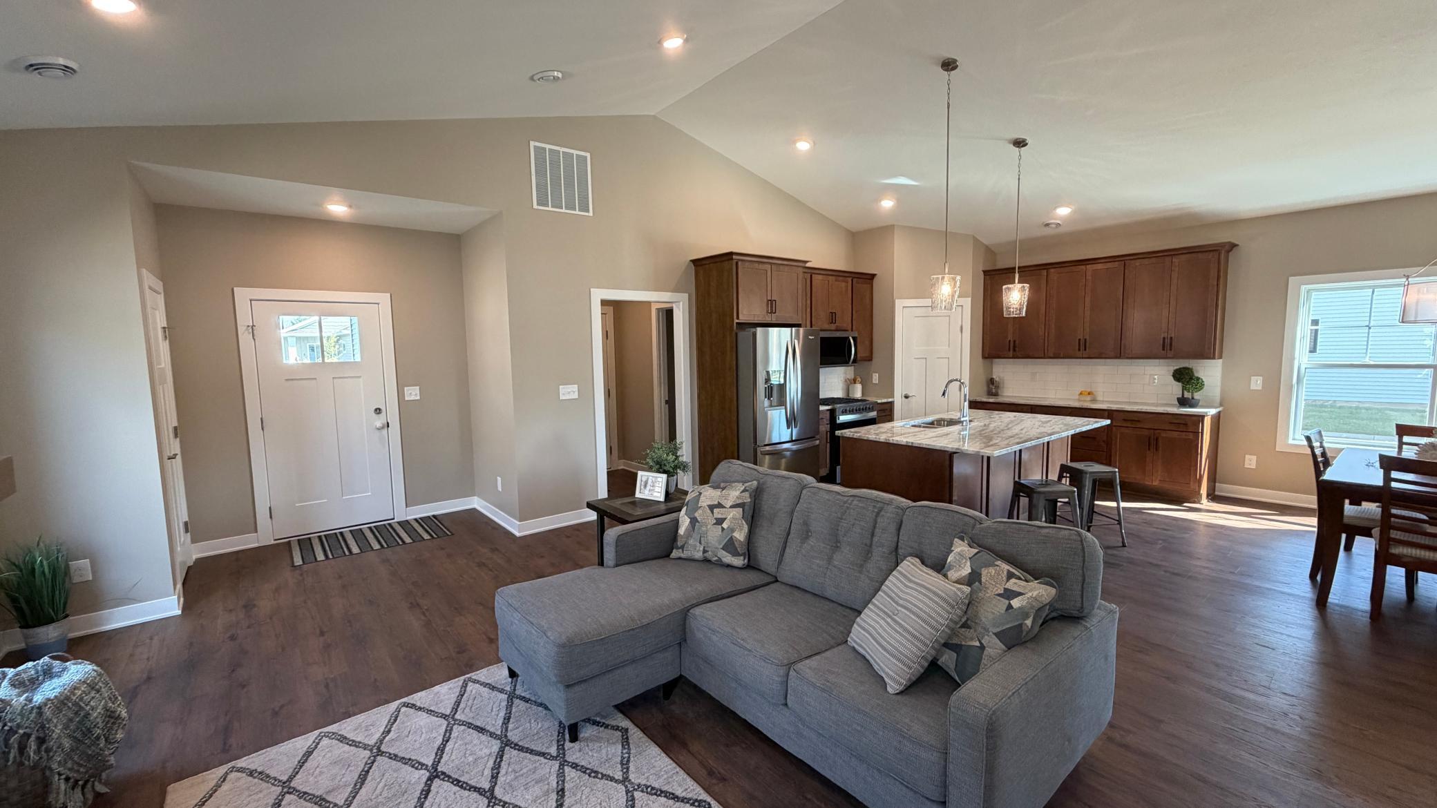 1400 Prairie Place NW