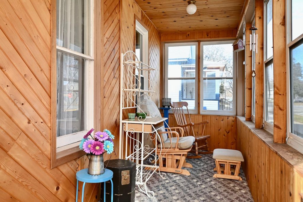 Photo of 663 Dacota Street, Winona, MN 55987 (MLS # 7037617)