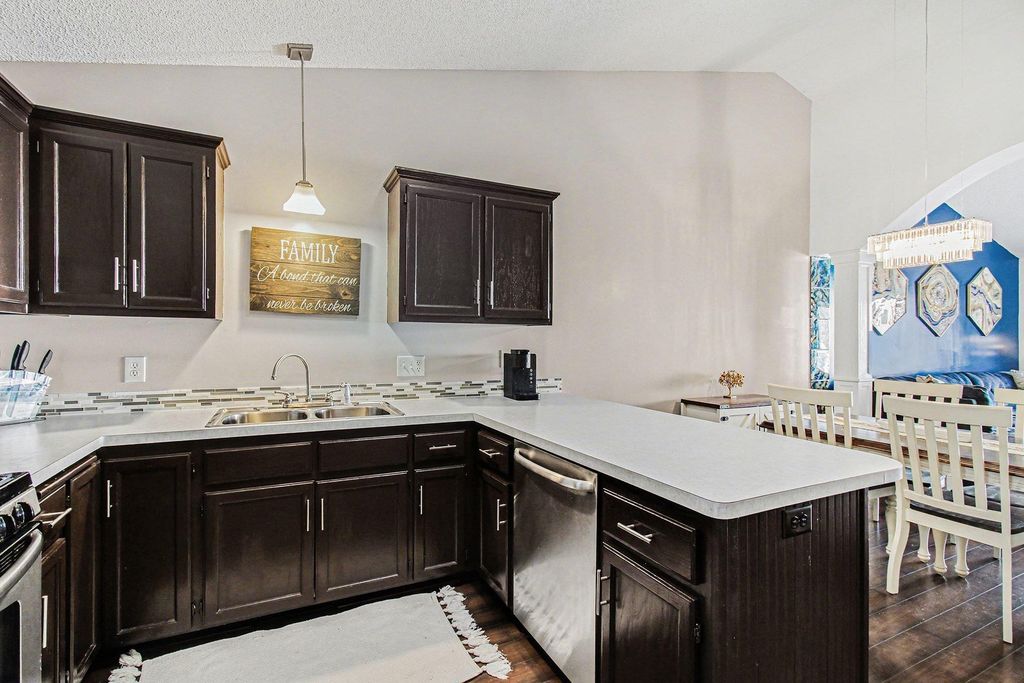 Photo of 2866 Mounds View Boulevard, Mounds View, MN 55112 (MLS # 7013266)