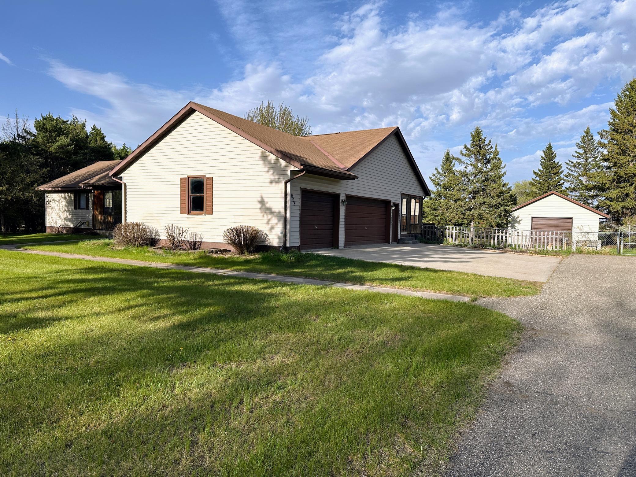 608 Pinetree Drive