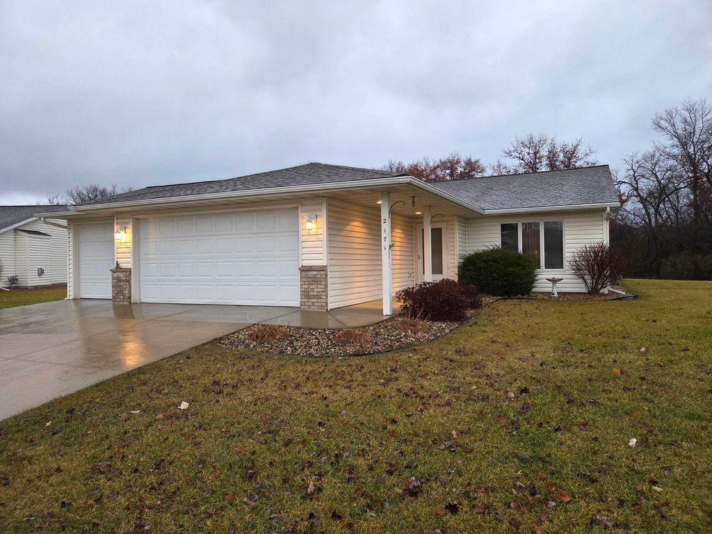 Photo of 2171 Mcquillan Court SE, Rochester, MN 55904 (MLS # 6822494)