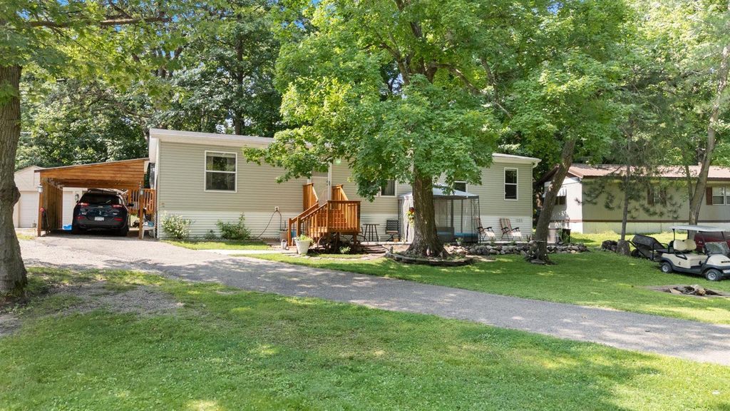 Photo of 2060 Clearwater Forest Drive S, South Haven, MN 55382 (MLS # 7036816)