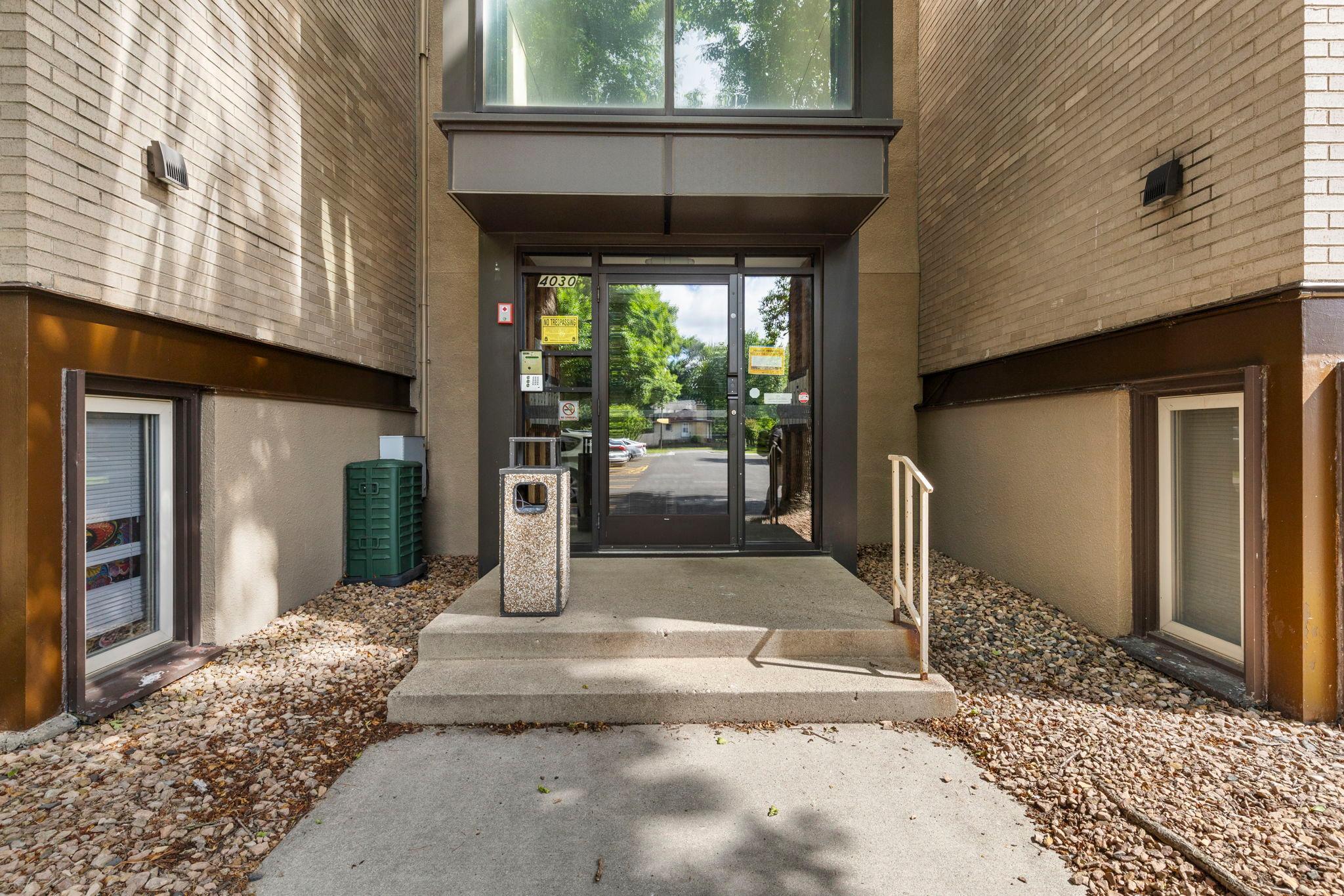 4030 15th Avenue S 10C