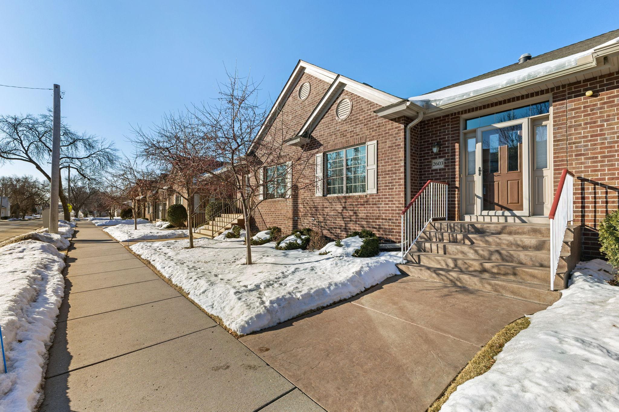 2603 Margaret Street N