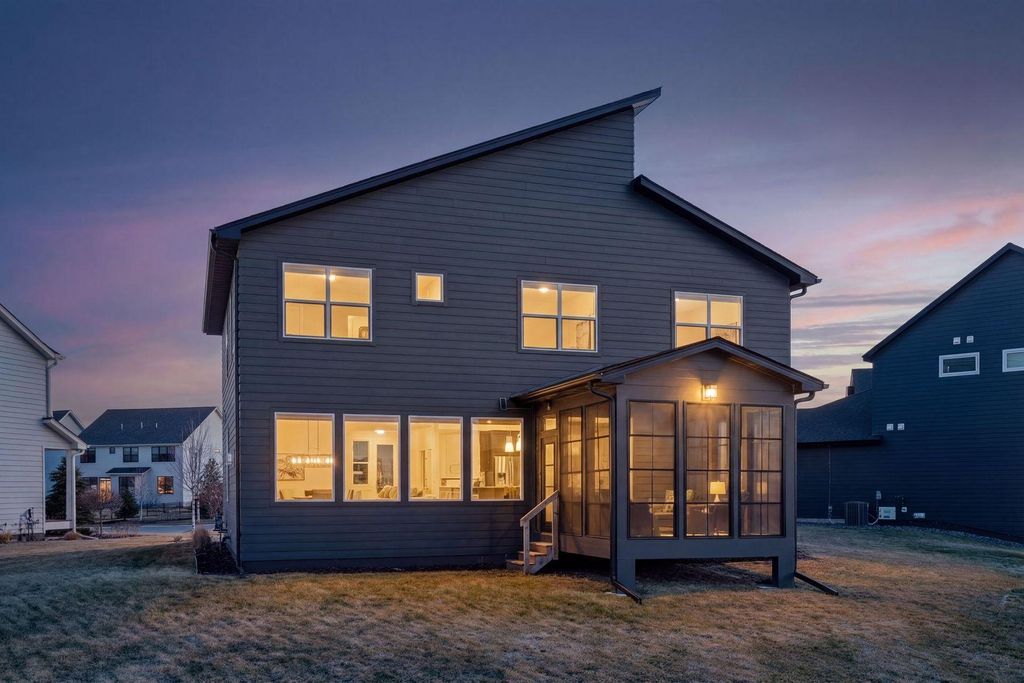 Photo of 5028 Airlake Draw, Woodbury, MN 55129 (MLS # 7046996)