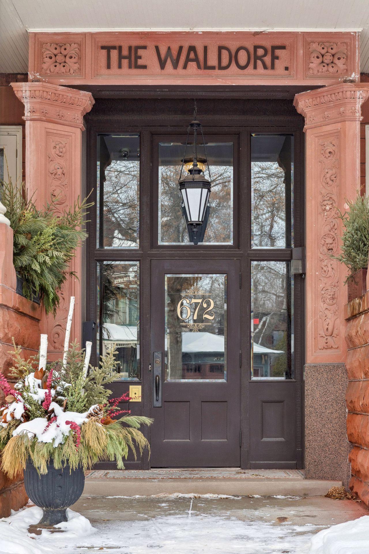 672 Summit Avenue 102