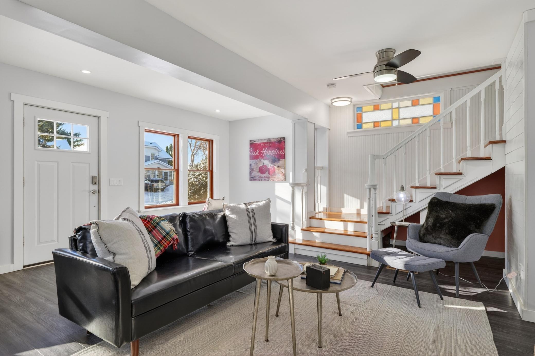 1935 Fremont Avenue E