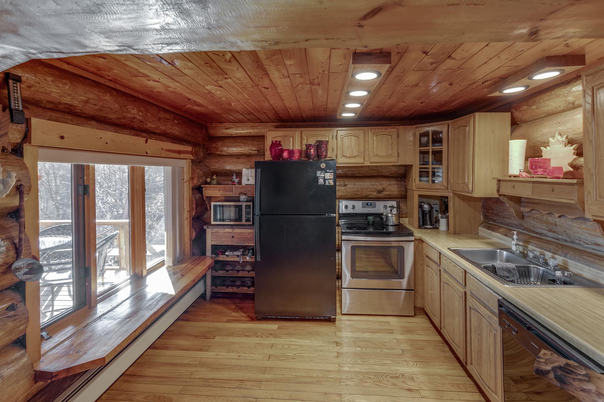 3895 Division Street W